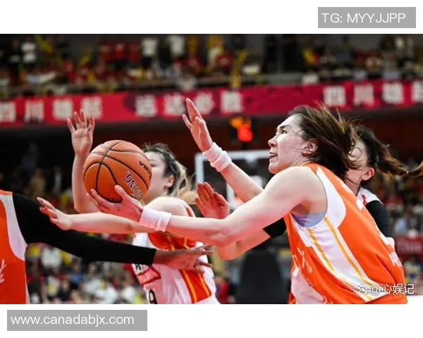 四川女篮主场94强势胜利展现团队实力与拼搏精神